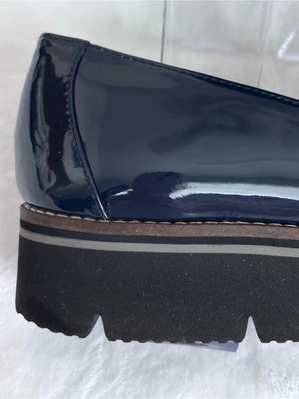 ALEX MARIE Gemima Marine Navy Patent Leather Slip-On Loafer--EUC--9